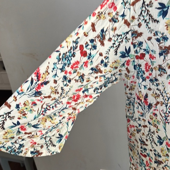 Jessica Simpson Cream and Red Floral Duster Coat - Picture 5 of 8